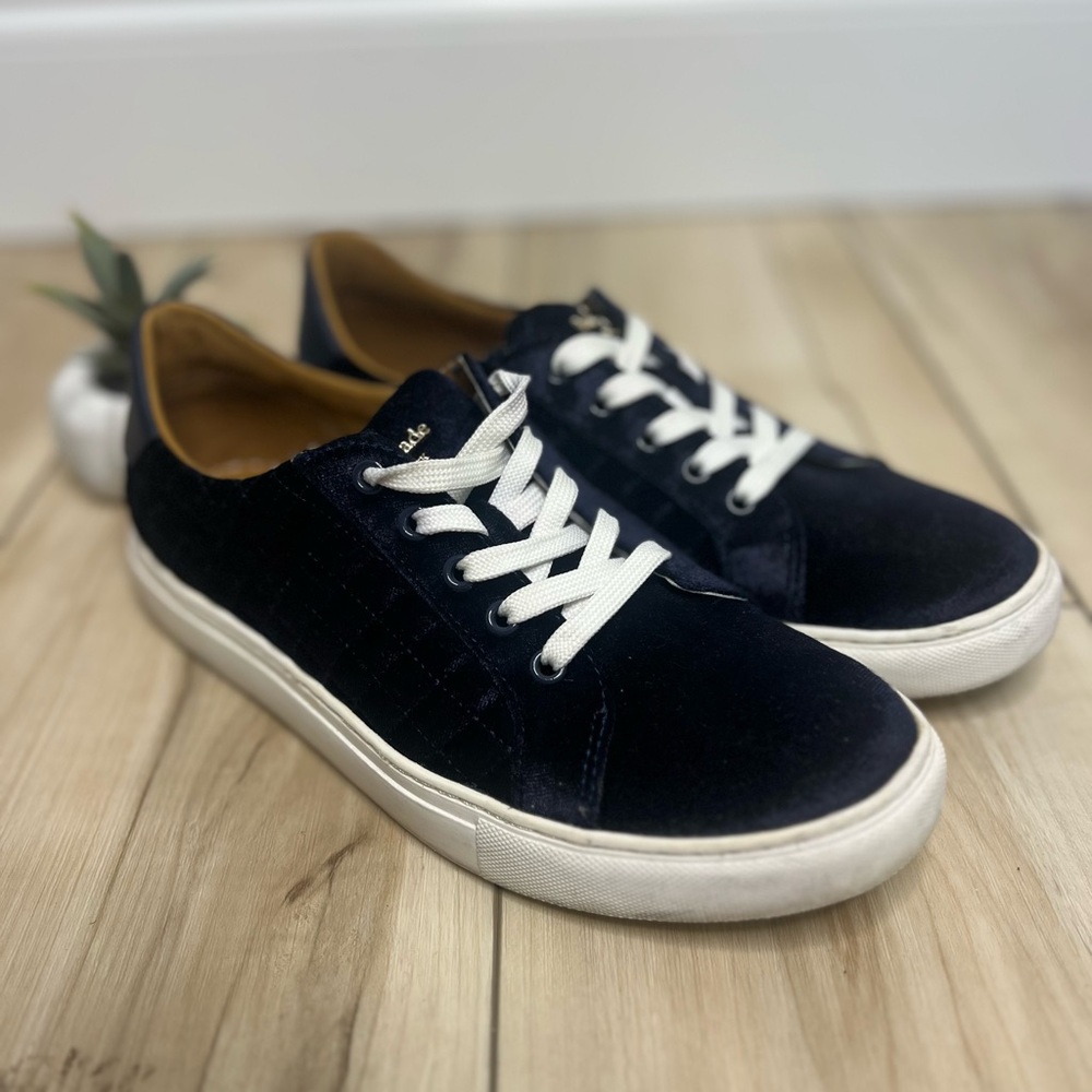 Kate Spade Fleet Quilted Velvet Sneakers Size 7.5